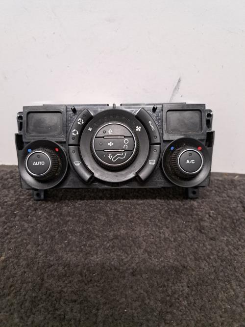 Image Commande chauffage - PEUGEOT 3008 1
