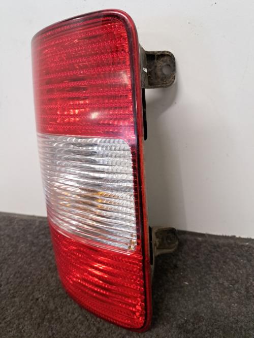 Image Feu arriere principal gauche (feux) - VOLKSWAGEN CADDY 3