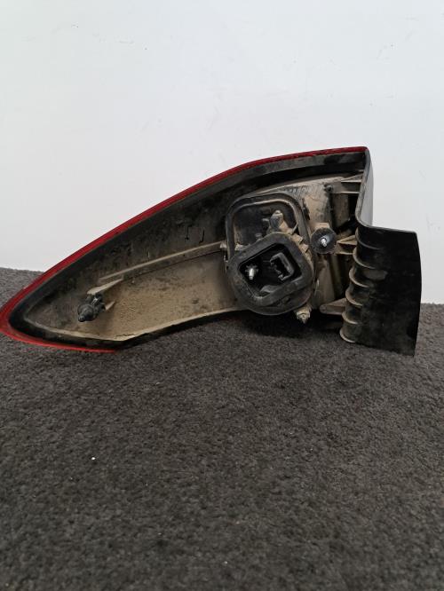 Image Feu arriere principal droit (feux) - FORD C-MAX 2