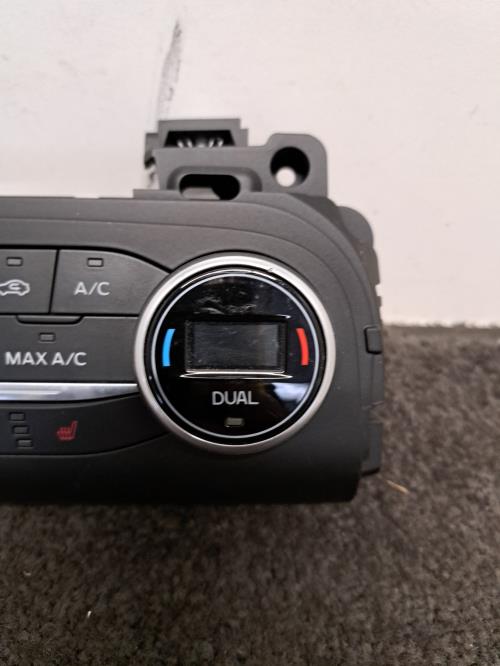 Image Commande chauffage - FORD FOCUS 4