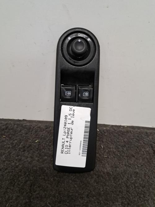 Image Interrupteur de leve vitre avant gauche - RENAULT CLIO 4