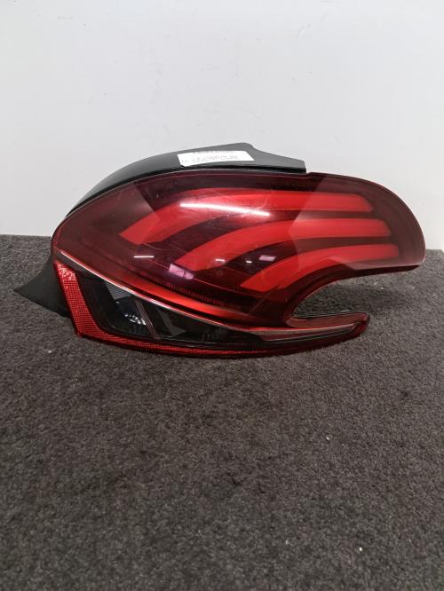 Image Feu arriere principal droit (feux) - PEUGEOT 208 1
