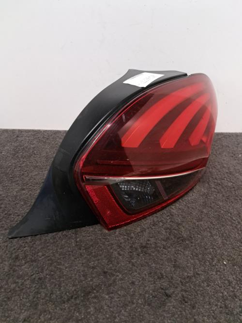 Image Feu arriere principal droit (feux) - PEUGEOT 208 1