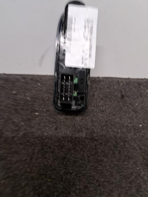 Image Interrupteur de leve vitre avant gauche - CITROEN C3 2