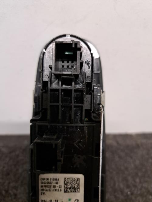 Image Interrupteur de leve vitre avant gauche - PEUGEOT 308 2