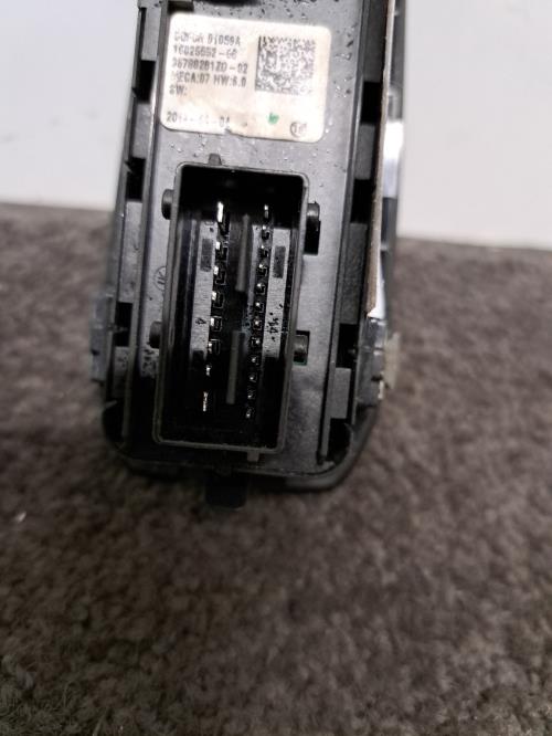 Image Interrupteur de leve vitre avant gauche - PEUGEOT 308 2