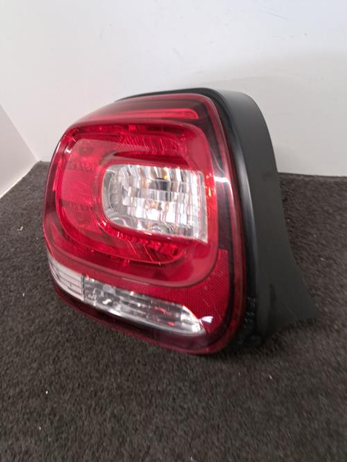 Image Feu arriere principal gauche (feux) - CITROEN DS3