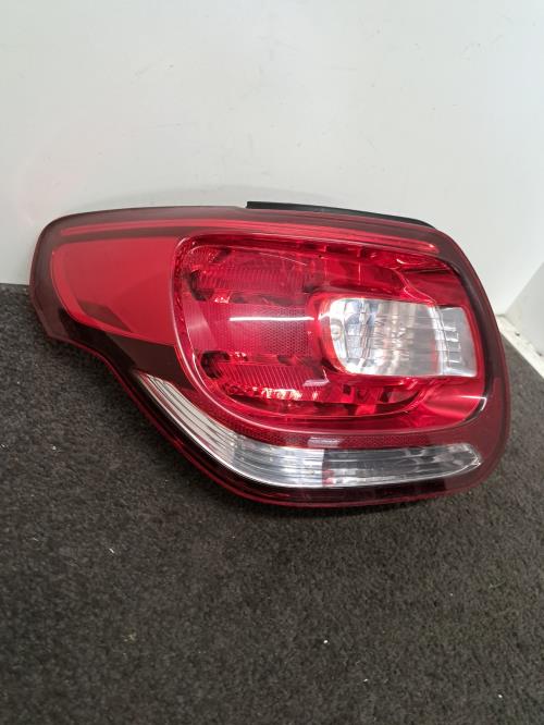 Image Feu arriere principal gauche (feux) - CITROEN DS3