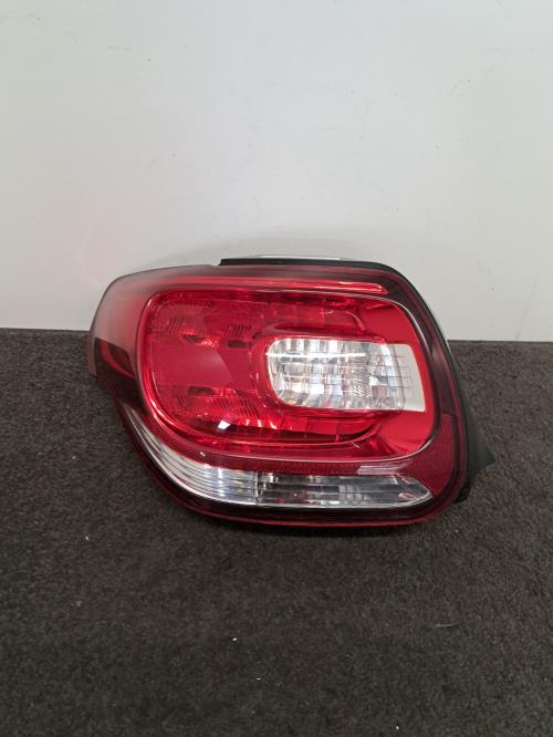Image Feu arriere principal gauche (feux) - CITROEN DS3