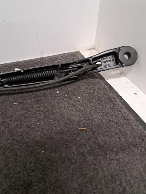 Image Bras essuie glace avant droit - PEUGEOT 5008 2