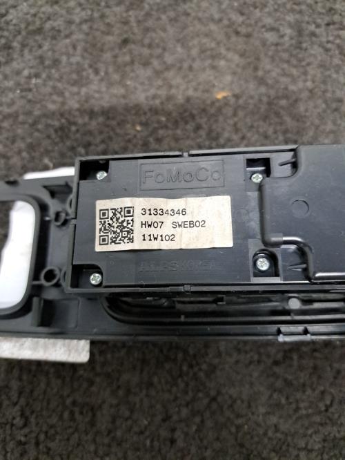 Image Interrupteur de leve vitre avant gauche - VOLVO XC 60 1