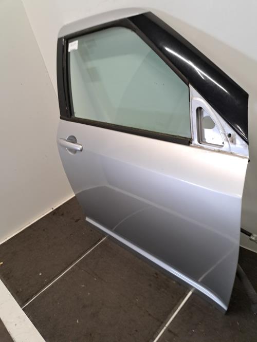 Image Porte avant droit - SUZUKI SWIFT 3