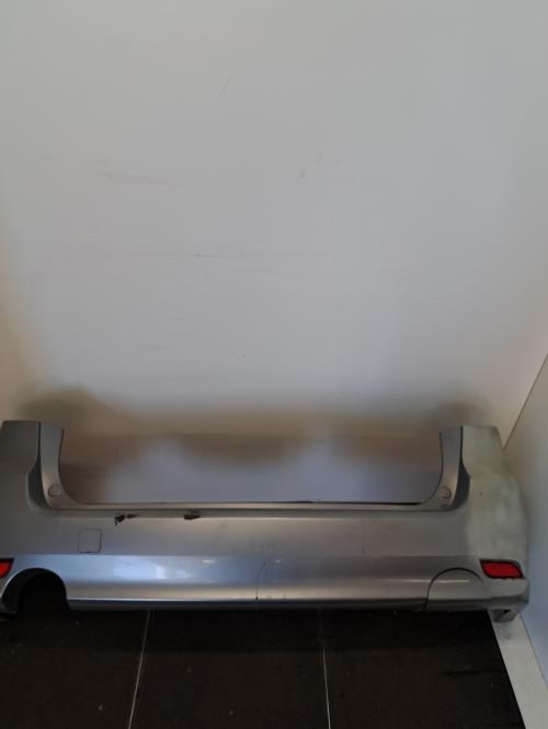 Image Pare choc arriere - SUBARU LEGACY 4