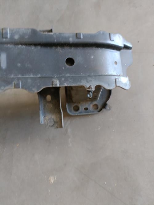 Image Renfort pare choc avant (traverse) - FORD FIESTA 6