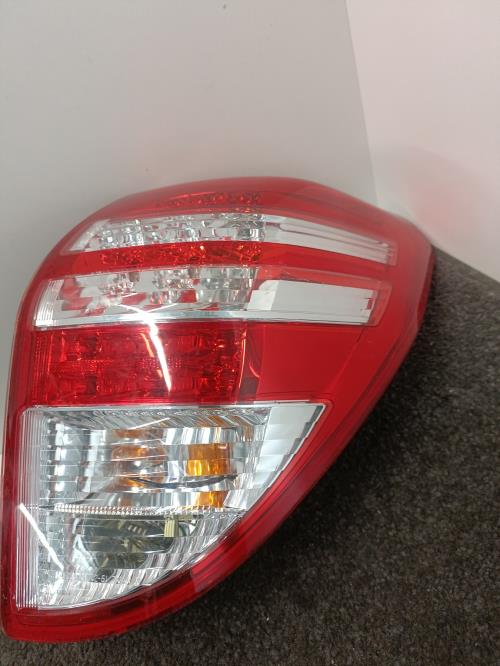Image Feu arriere principal droit (feux) - TOYOTA RAV4 3