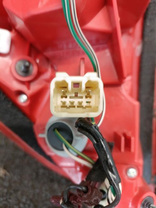 Image Feu arriere principal droit (feux) - TOYOTA RAV4 3