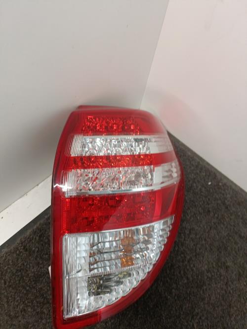 Image Feu arriere principal droit (feux) - TOYOTA RAV4 3