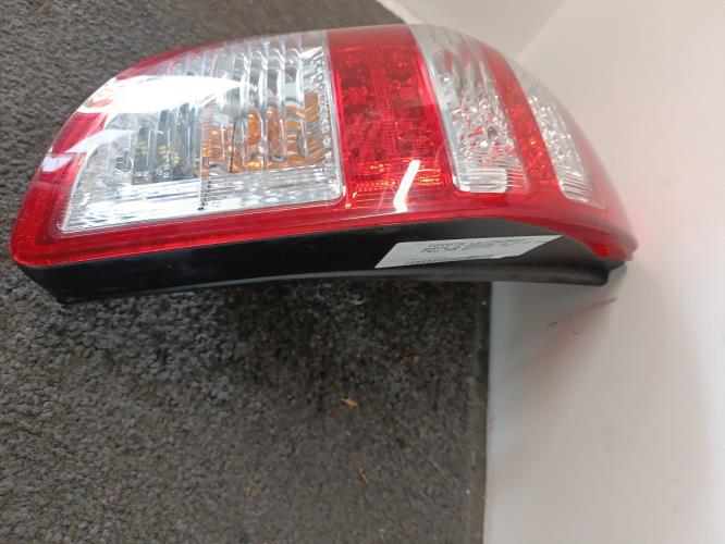 Image Feu arriere principal gauche (feux) - TOYOTA RAV4 3