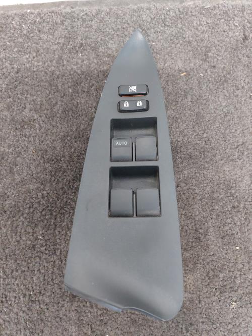 Image Interrupteur de leve vitre avant gauche - TOYOTA RAV4 3