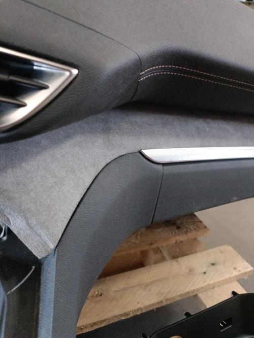 Image Planche de bord complete - PEUGEOT 5008 2