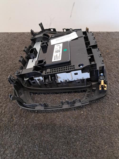 Image Autoradio d'origine - OPEL INSIGNIA 1