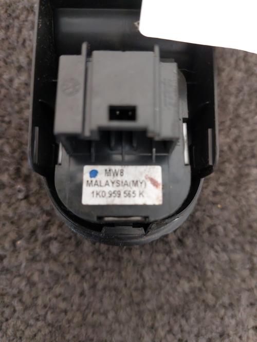 Image Interrupteur de leve vitre avant gauche - VOLKSWAGEN GOLF 6