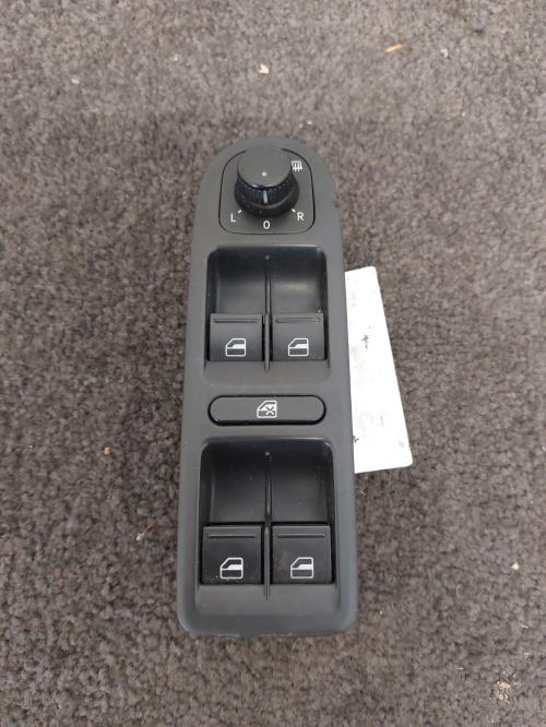Image Interrupteur de leve vitre avant gauche - VOLKSWAGEN GOLF 6