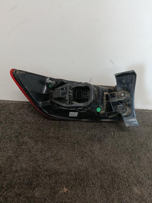 Image Feu arriere principal droit (feux) - RENAULT CLIO 4