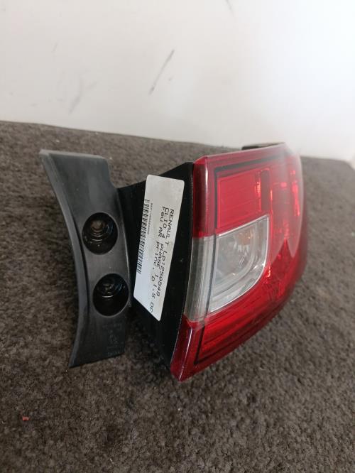 Image Feu arriere principal droit (feux) - RENAULT CLIO 4