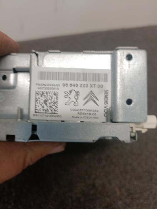 Image Autoradio d'origine - CITROEN C4 PICASSO 1
