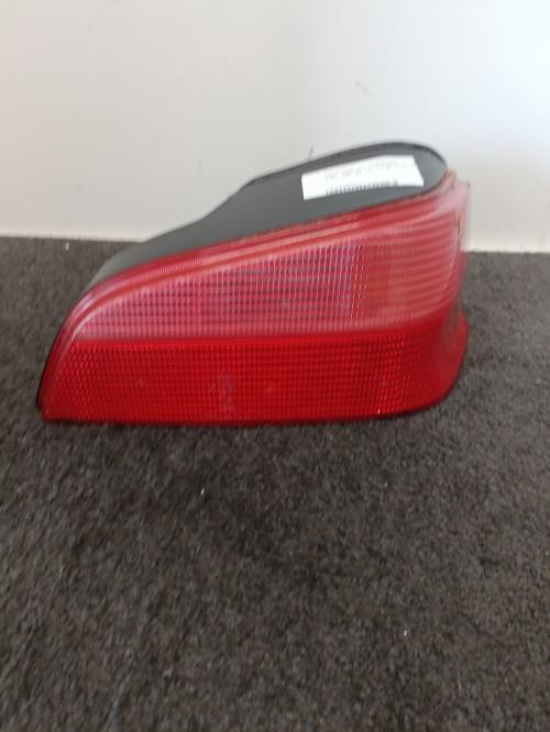 Image Feu arriere principal droit (feux) - PEUGEOT 106