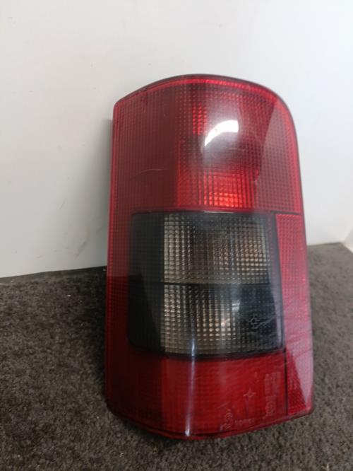 Image Feu arriere principal gauche (feux) - CITROEN BERLINGO 1