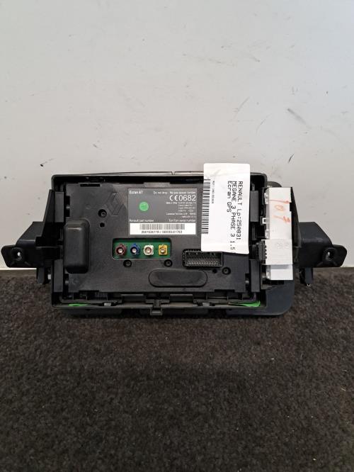 Image Ecran GPS - RENAULT MEGANE 3