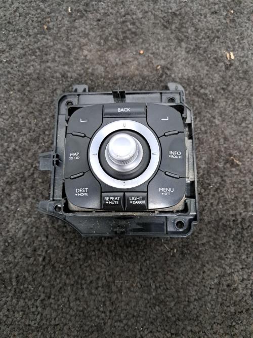 Image Commande GPS - RENAULT MEGANE 3
