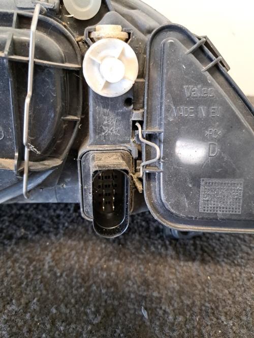 Image Optique avant principal droit (feux)(phare) - SEAT IBIZA 3