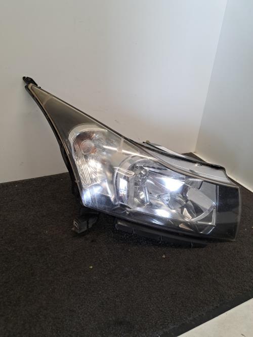 Image Optique avant principal droit (feux)(phare) - CHEVROLET CRUZE
