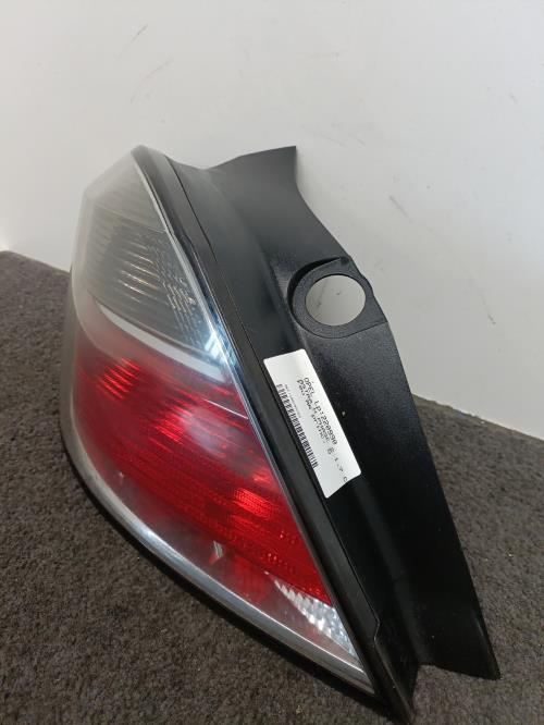 Image Feu arriere principal gauche (feux) - OPEL ASTRA H