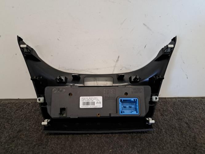 Image Commande chauffage - PEUGEOT 2008 1