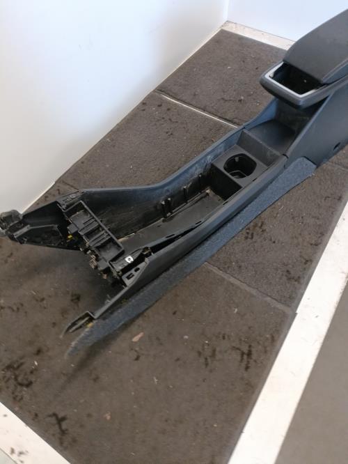 Image Console central (interieur plastique) - RENAULT MEGANE 5