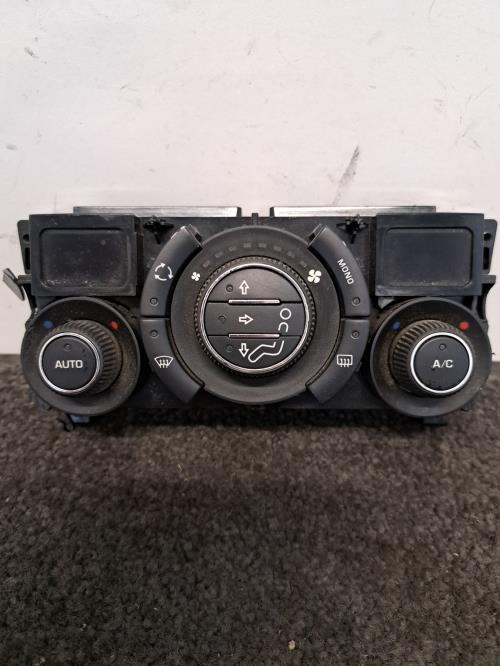 Image Commande chauffage - PEUGEOT 308 1