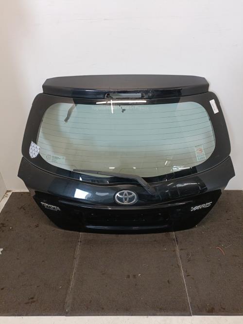 Image Malle/Hayon arriere - TOYOTA YARIS 3