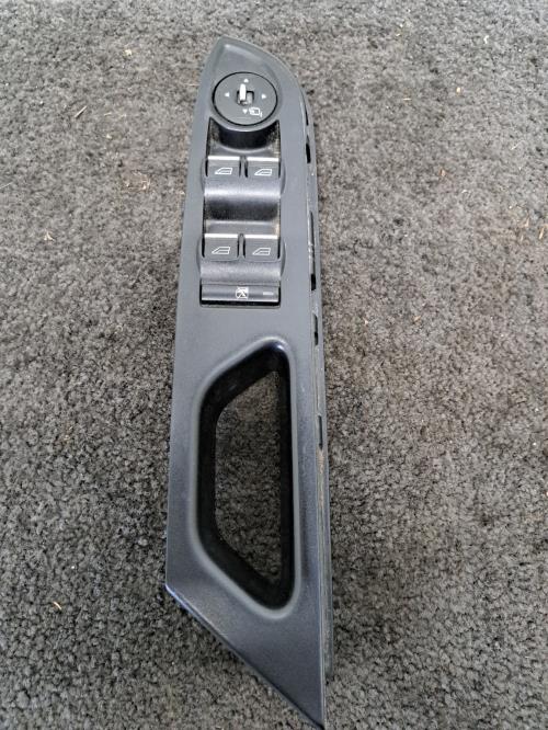 Image Interrupteur de leve vitre avant gauche - FORD B-MAX