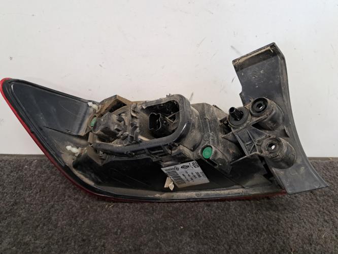Image Feu arriere principal droit (feux) - RENAULT CLIO 4