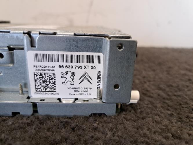 Image Autoradio d'origine - PEUGEOT 207
