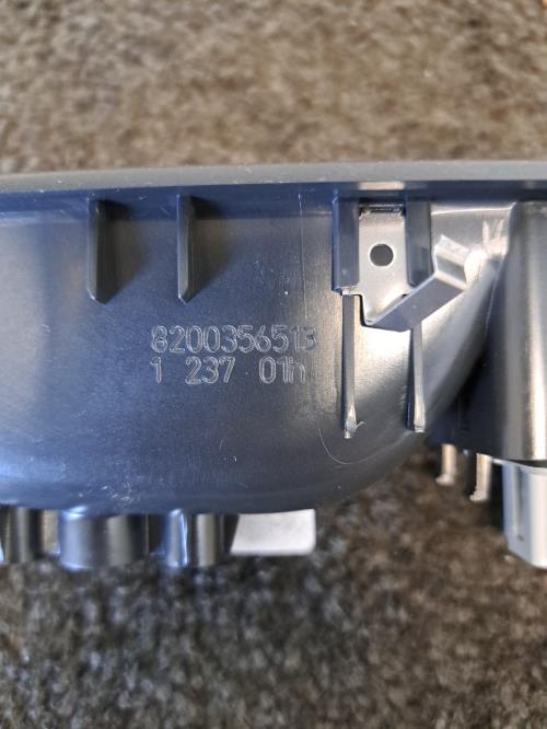 Image Interrupteur de leve vitre avant gauche - RENAULT CLIO 3
