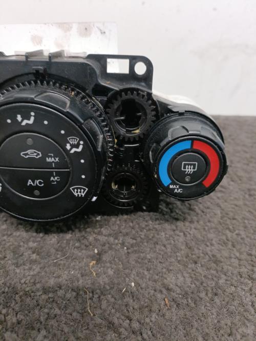 Image Commande chauffage - FORD FIESTA 6