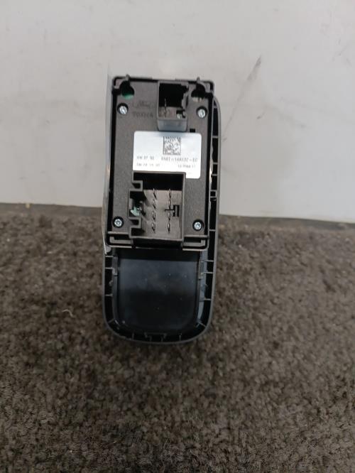 Image Interrupteur de leve vitre avant gauche - FORD FIESTA 6