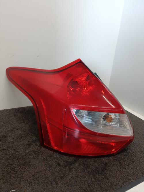 Image Feu arriere principal gauche (feux) - FORD FOCUS 3