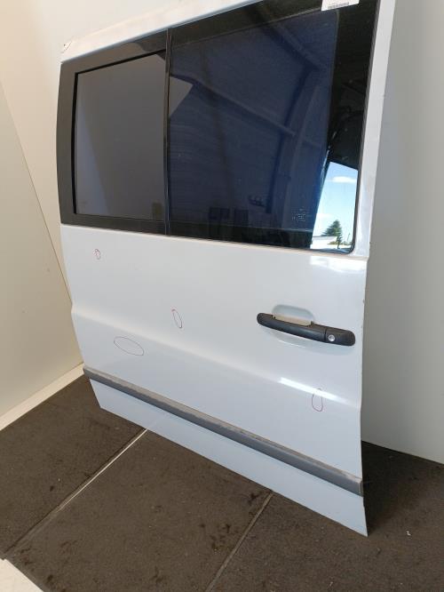 Image Porte laterale droit - MERCEDES VITO 638