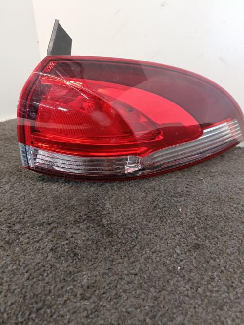 Image Feu arriere principal droit (feux) - RENAULT CLIO 4